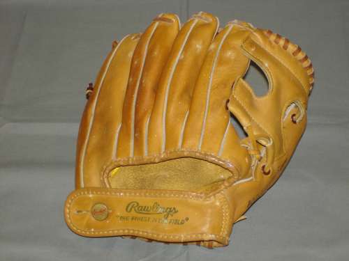 Mickey Mantle Rawlings MM9 Back